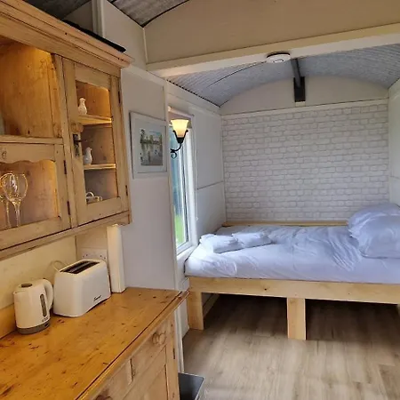 Park Farm Holidays Glamping Lyndhurst Exterior photo