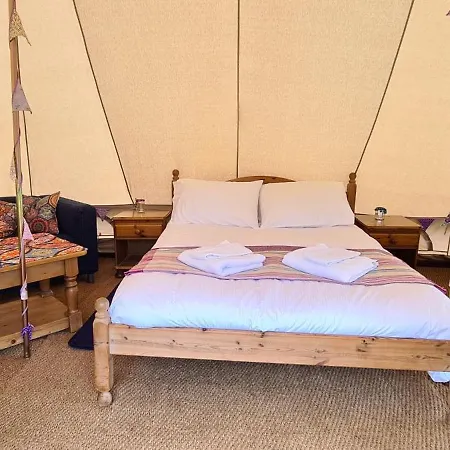 Park Farm Holidays Glamping Lyndhurst Exterior photo