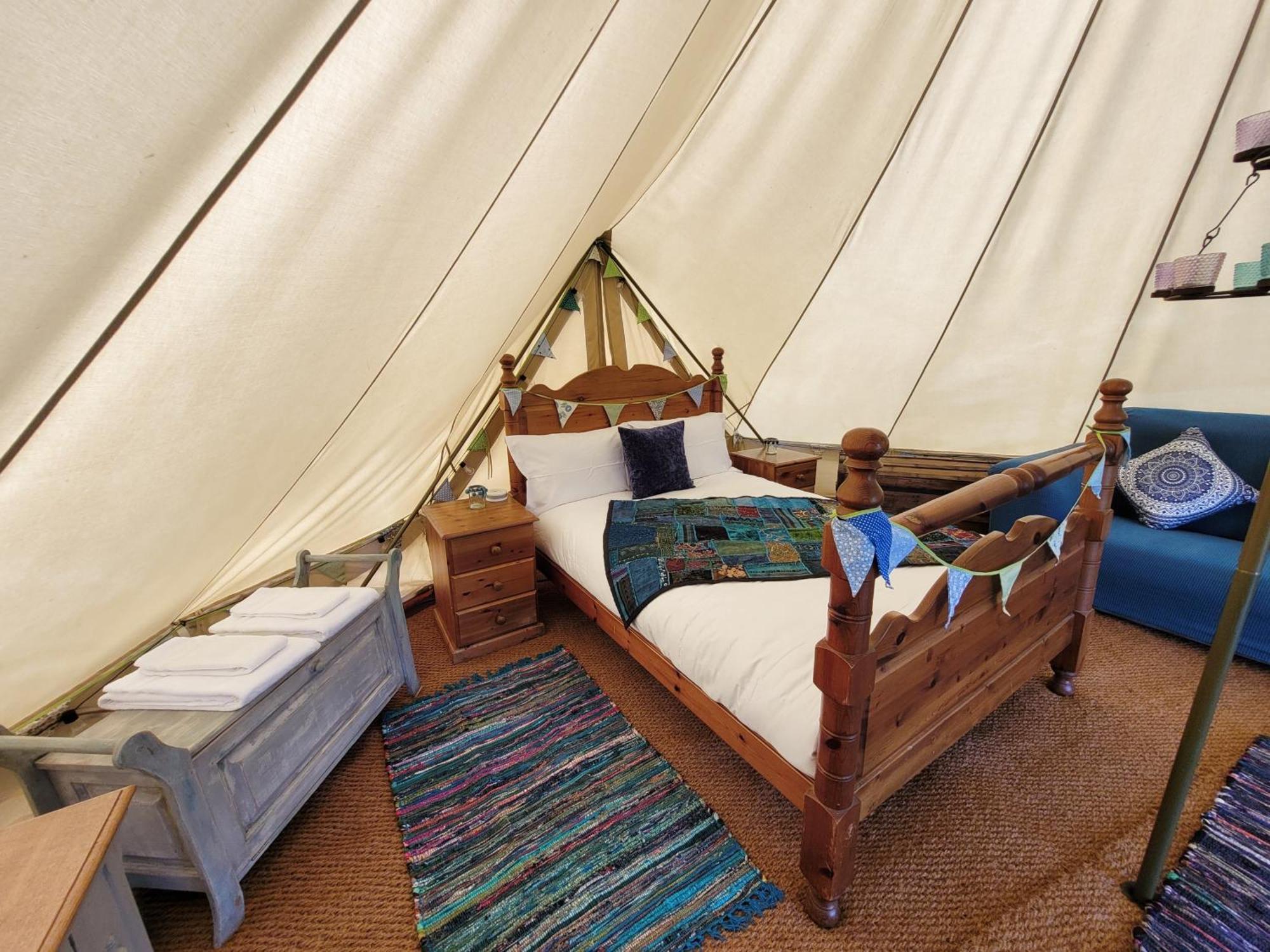 Park Farm Bell Tent * Lyndhurst